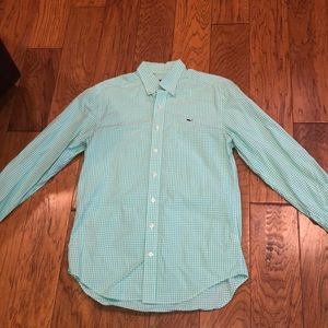 Vineyard Vines button down shirt